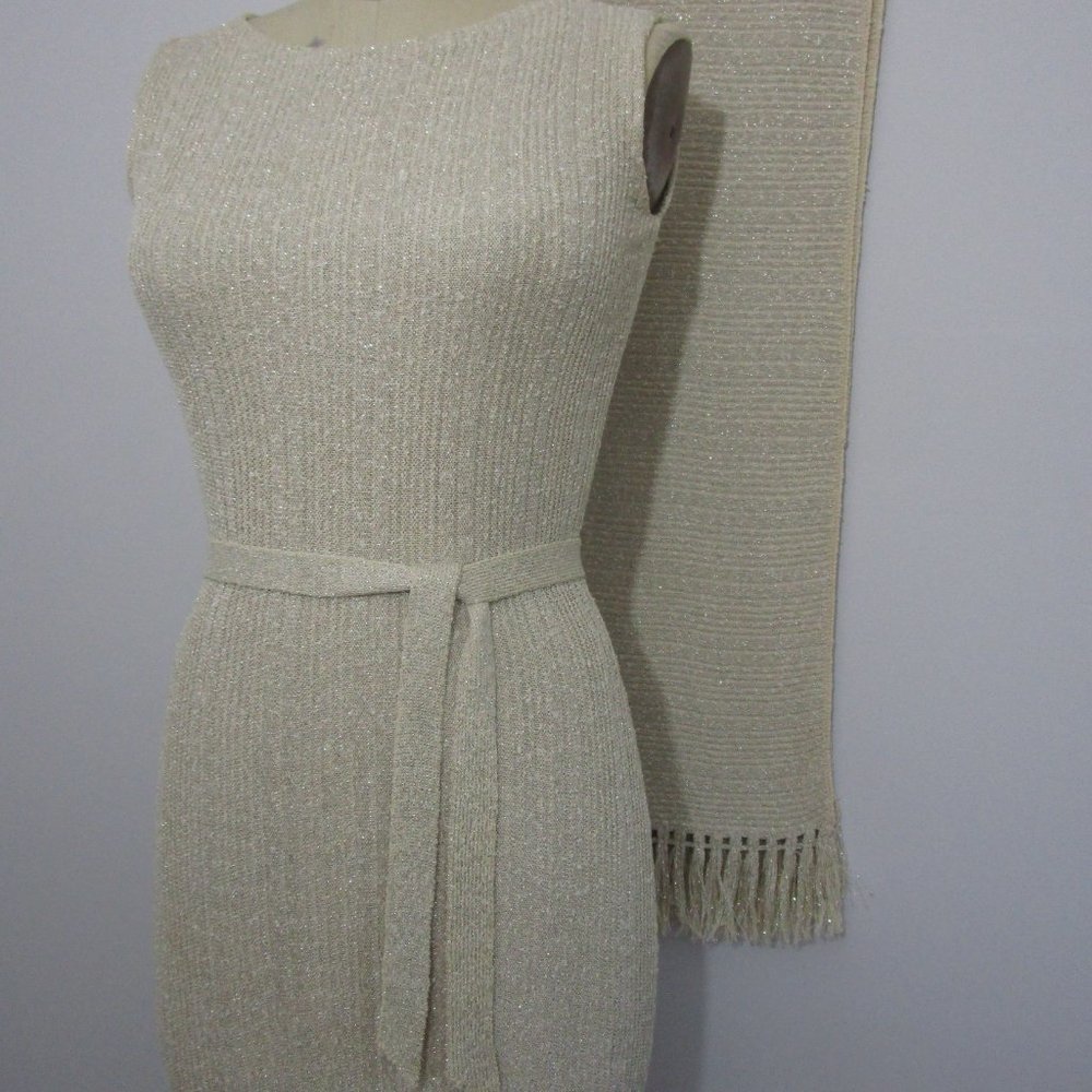 S 1960s Pinup Wiggle Bodycon Dress w Fringe Scarf Linen Champagne Metallic - Picture 2 of 11